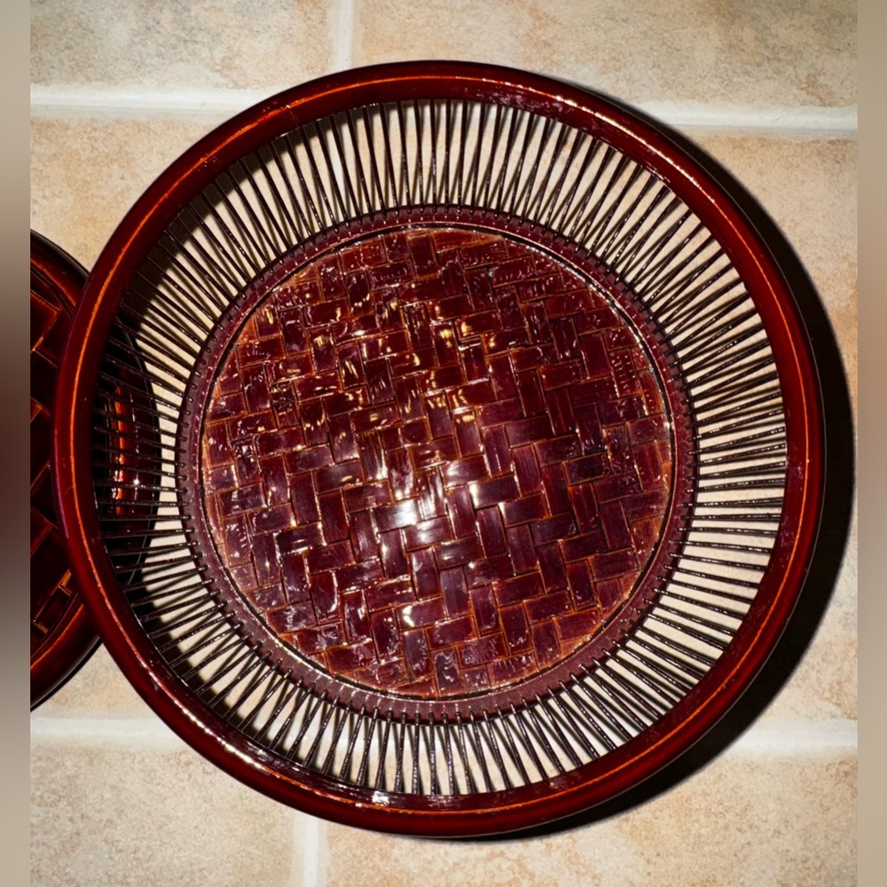 Japanese Vintage Lacquered Bamboo Basket✨ - Picture 13 of 16